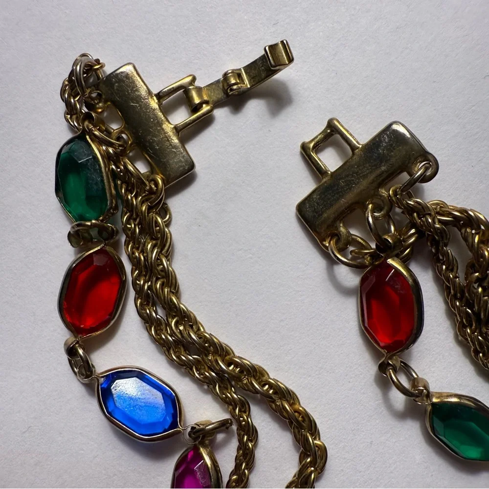 VINTAGE NECKLACE THREE STRAND GOLD TONE 2 ROPE CHAINS CENTER MULTI COLOR GLASS